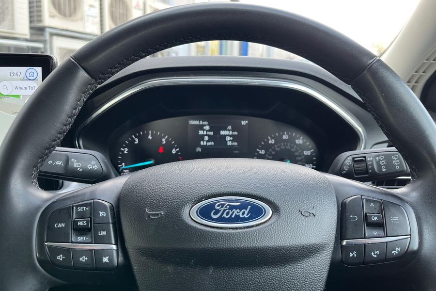 Ford FOCUS Photo autoimg-7f0743ce42516281036350bccae6e87addee79ae.jpg