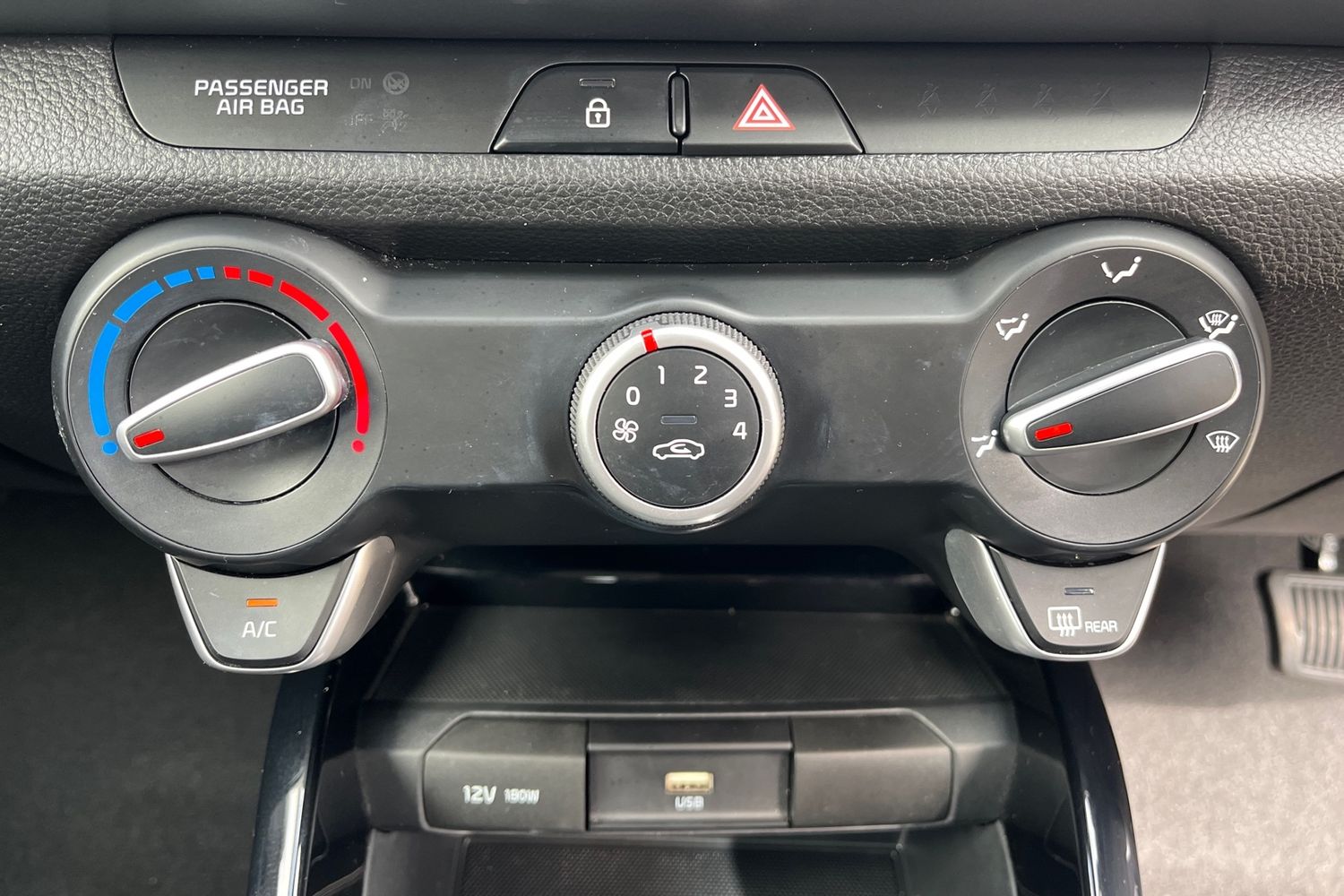 Kia Rio Photo 30