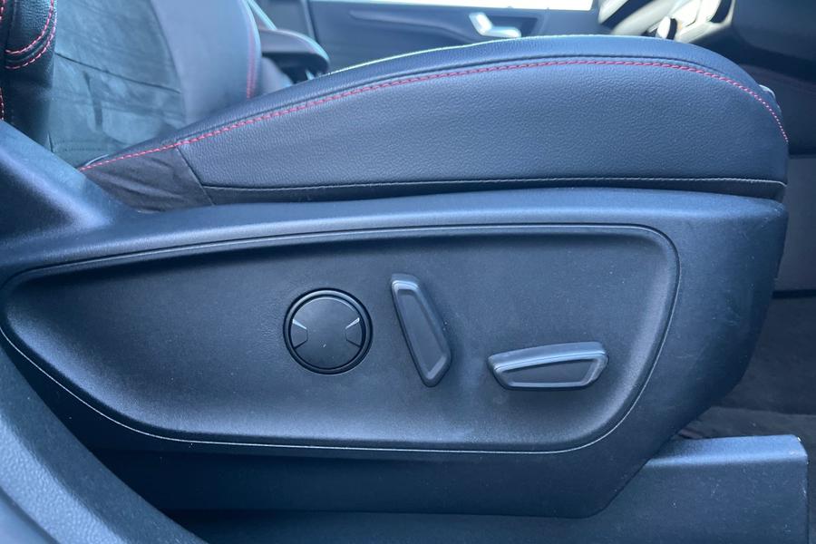 Ford KUGA Photo autoimg-7f11e7ad32c10104664bf034a0d2404cd7b72d14.jpg