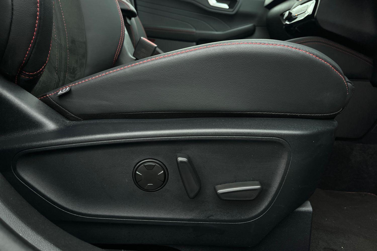 Ford KUGA Photo 36