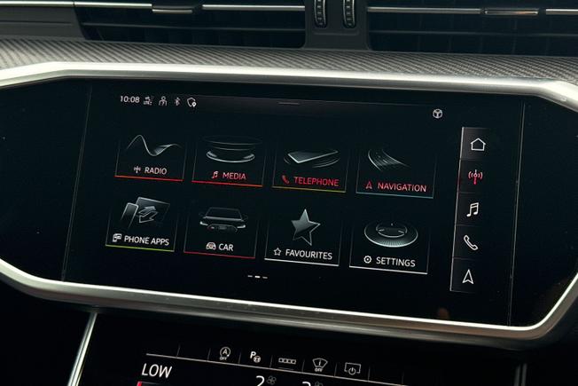 AUDI RS6 Avant Photo 52