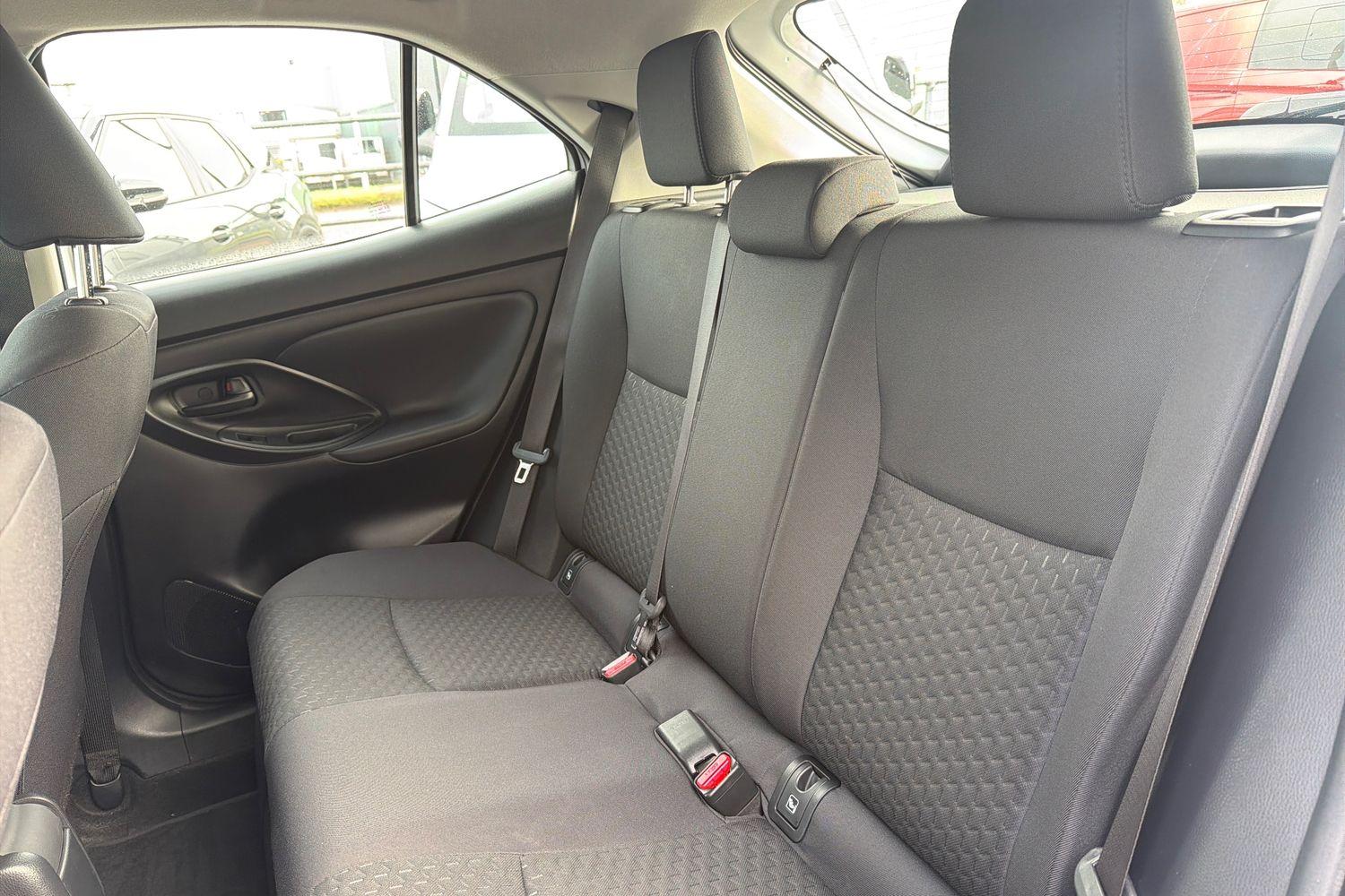 Toyota YARIS CROSS Photo 19