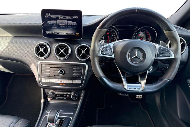 MERCEDES-BENZ A Class Photo 11
