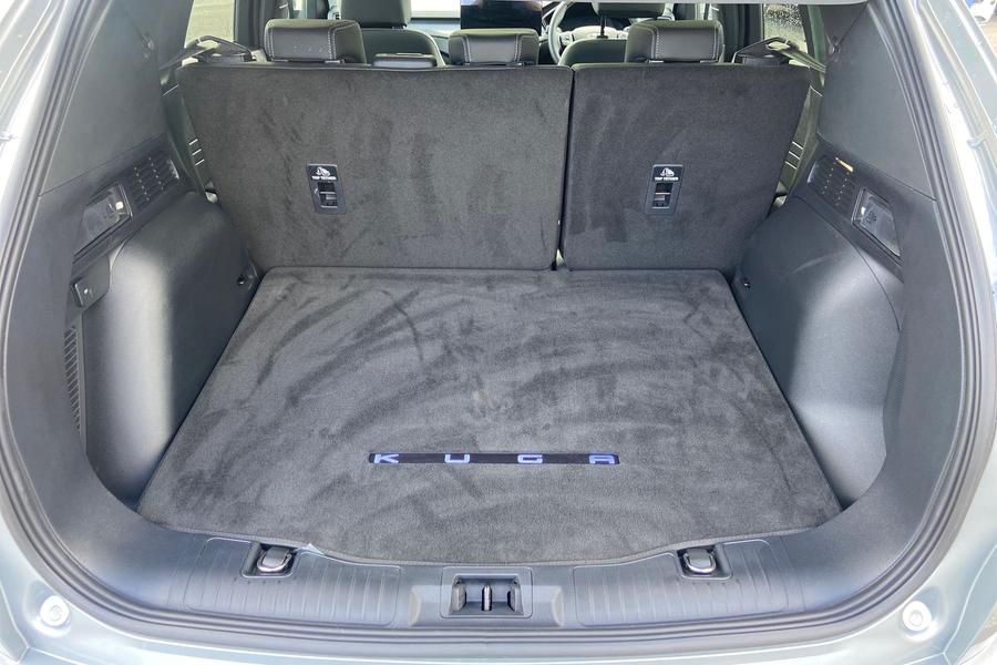 Ford KUGA Photo autoimg-7f1719f46f55c04e657e91b43307f19350da5311.jpg
