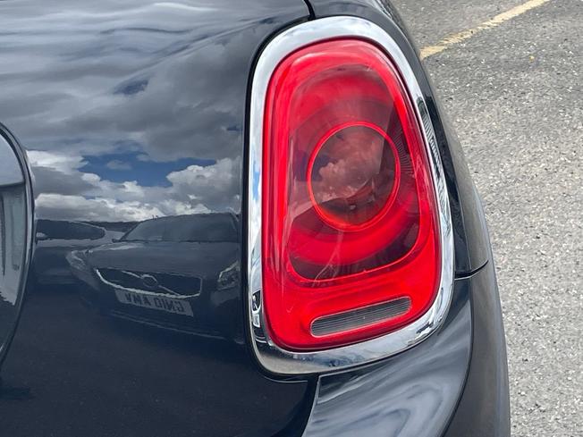 MINI Hatchback Photo 18
