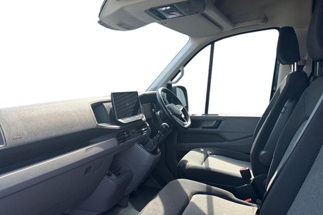 Volkswagen Crafter Photo 2