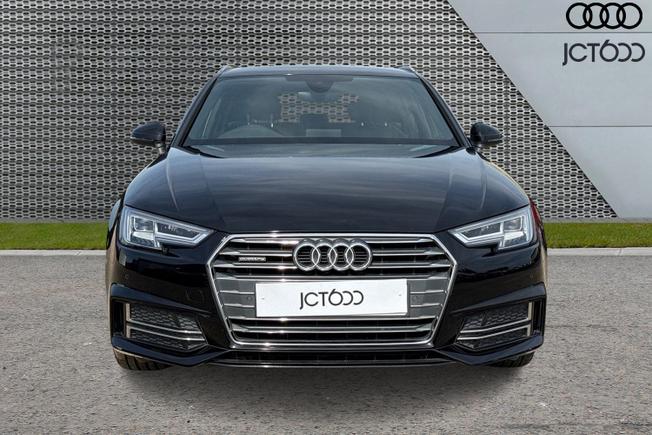 AUDI A4 Avant Photo 8