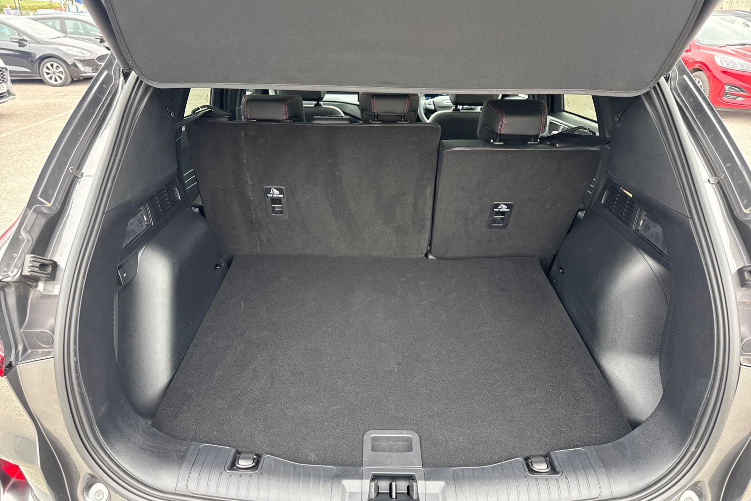 Ford KUGA Photo 20