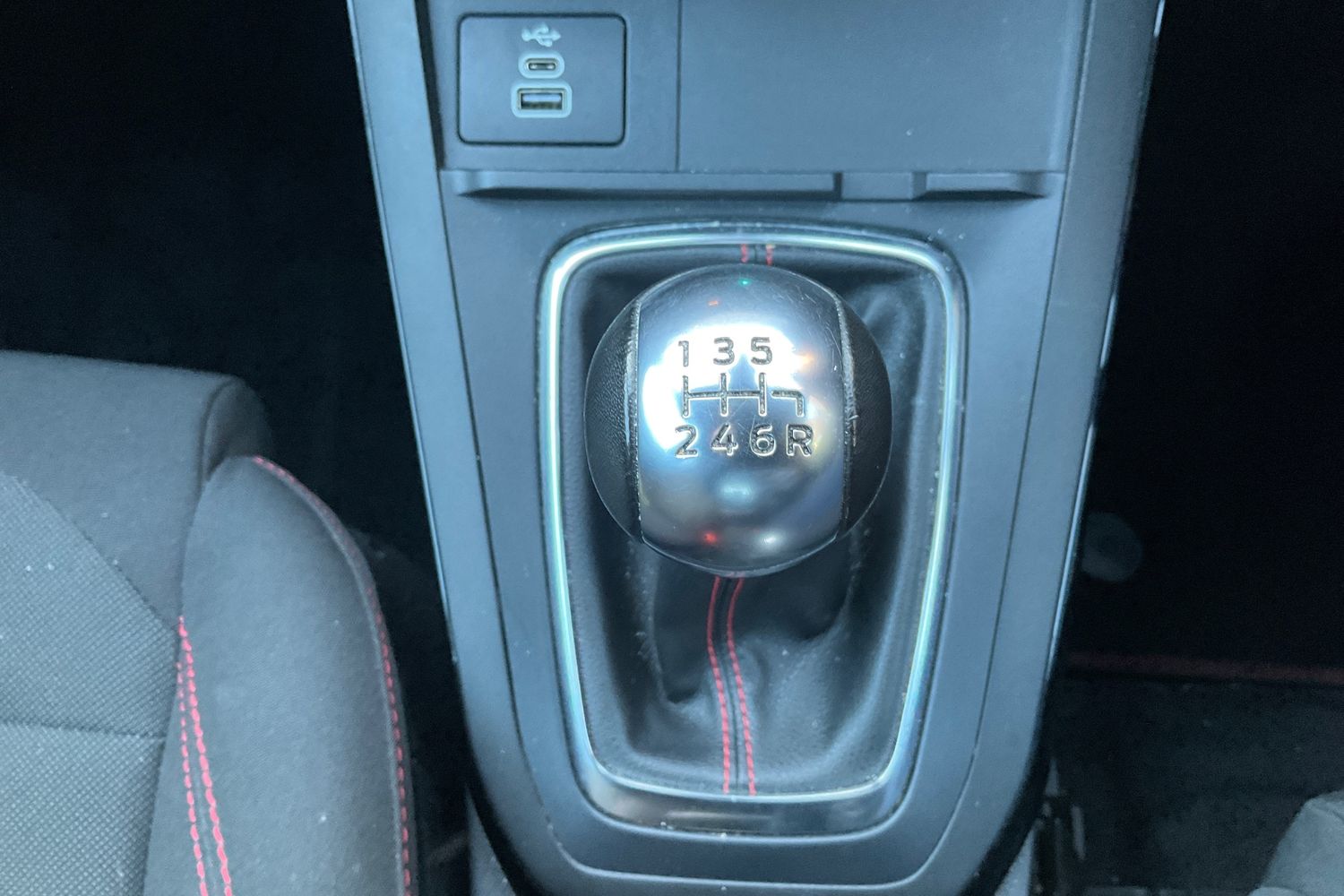 Ford PUMA Photo 30