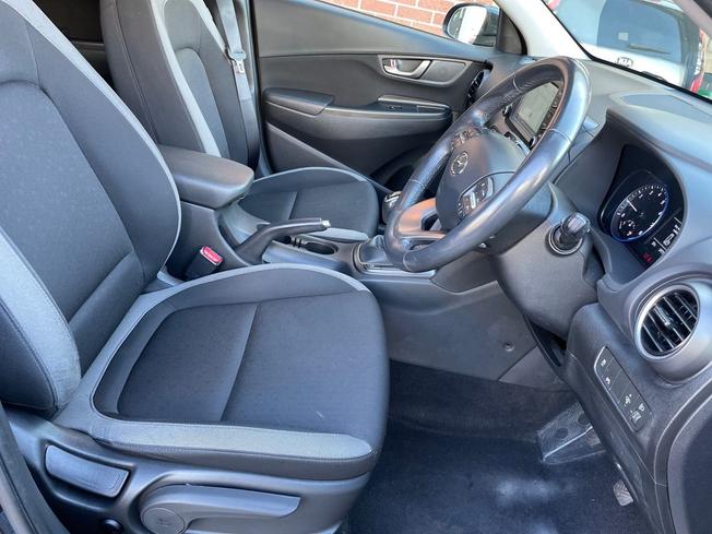 HYUNDAI Kona Photo 28