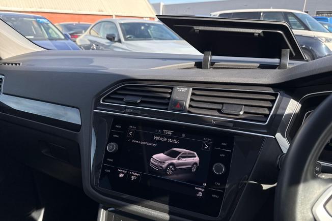 VOLKSWAGEN Tiguan Photo 35