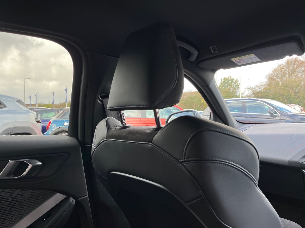 BMW 1 Series Photo 31
