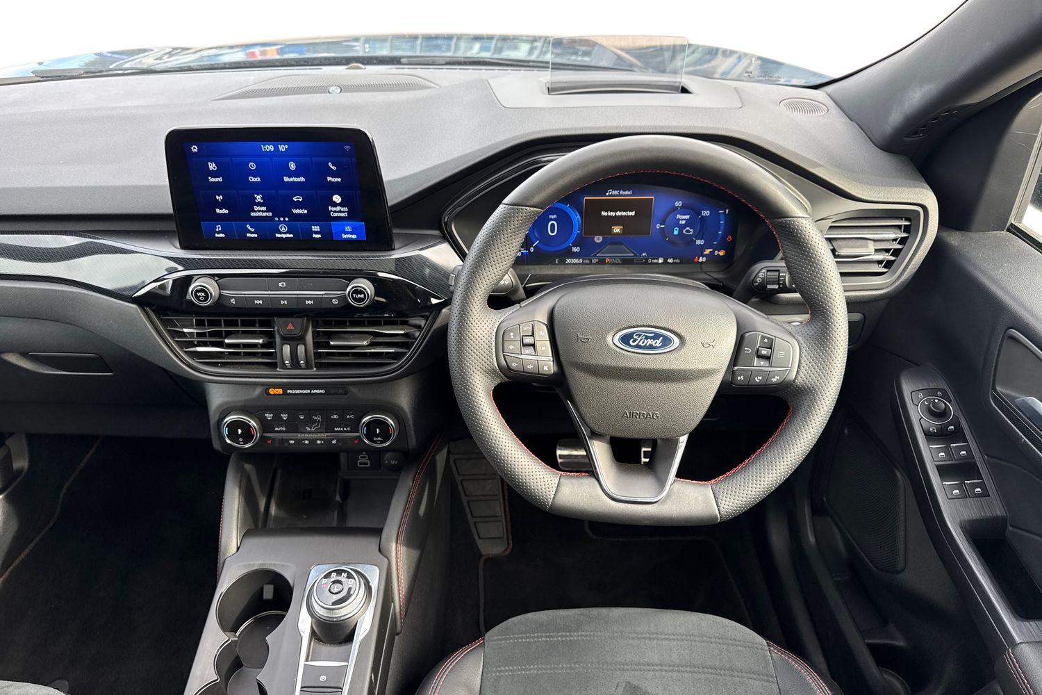 Ford KUGA Photo 10
