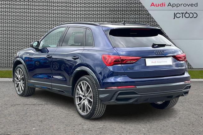 AUDI Q3 Photo 3