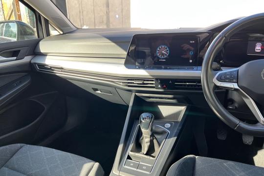 Volkswagen Golf Photo autoimg-7f364bf9c32b093c83525b8b54c854b475b631a2.jpg