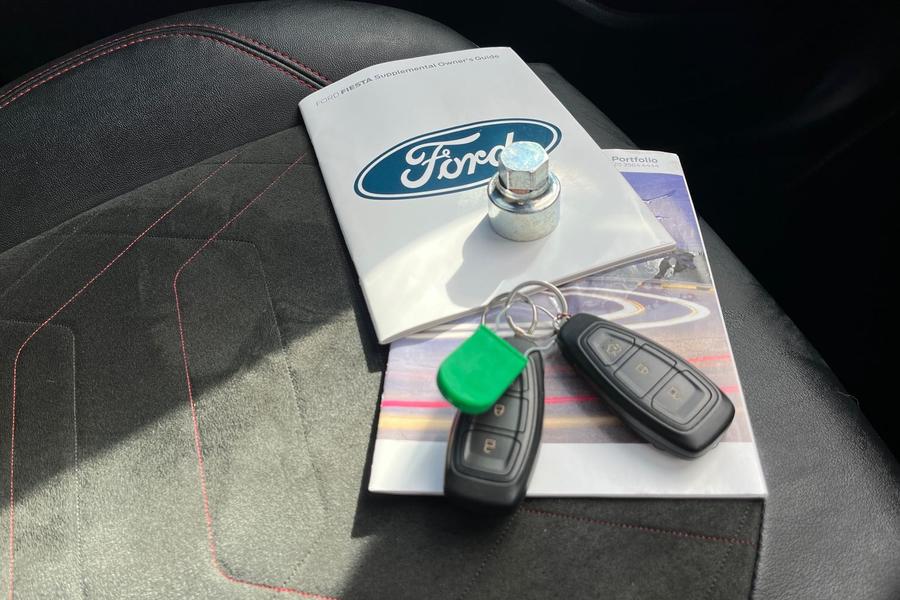 Ford FIESTA Photo autoimg-7f3697067f0830d7e162c7ba5d648569a9f60d14.jpg