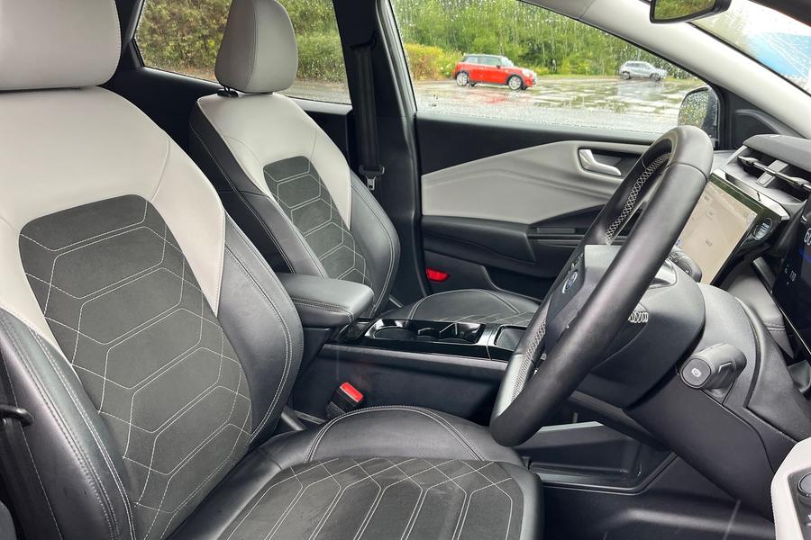 Ford Puma Gen-E Photo autoimg-7f38b5fad07f915821de7615856374b06cf5f786.jpg