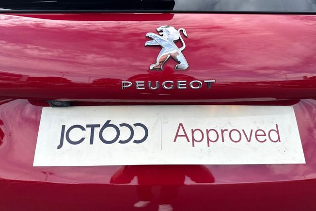 PEUGEOT 2008 Photo 28