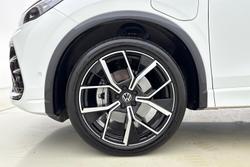 VOLKSWAGEN Tiguan Photo 5