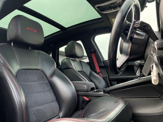 PORSCHE Macan Photo 28
