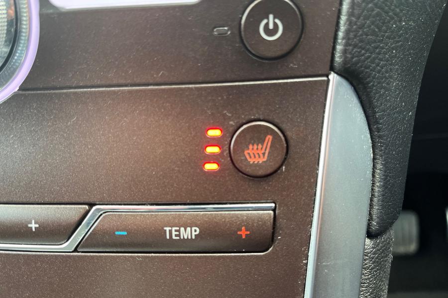 Ford S-MAX Photo autoimg-7f44bef125ea4d1e3dfb9f0cd111aa4f3294c563.jpg
