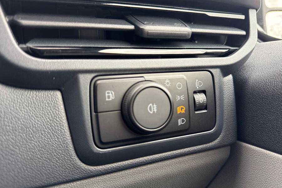 Ford TRANSIT CUSTOM Photo autoimg-7f467e61f3359e7d5f825233396ee6767494b557.jpg