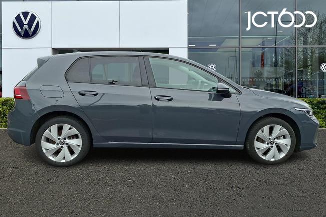 VOLKSWAGEN Golf Photo 4