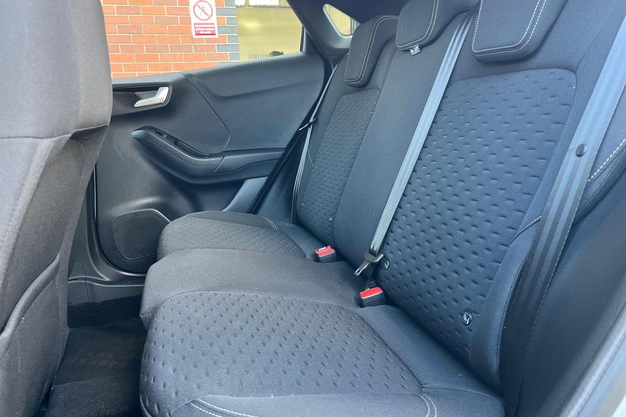 Ford PUMA Photo autoimg-7f49422190e8b81eda39787fc52636b6aac24bec.jpg