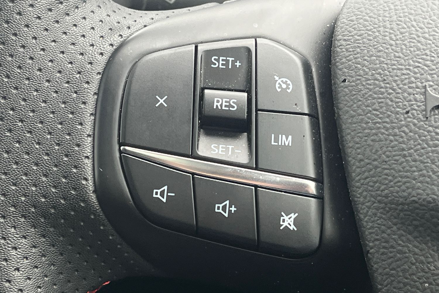 Ford KUGA Photo 22