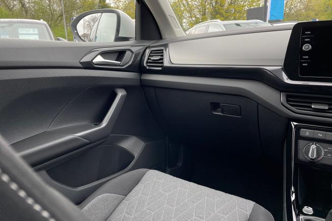 VOLKSWAGEN T-Cross Photo 43