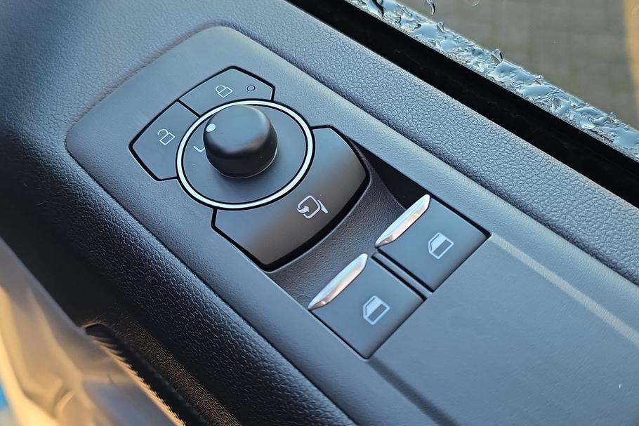 Used Ford TRANSIT CUSTOM WP75OOC 15