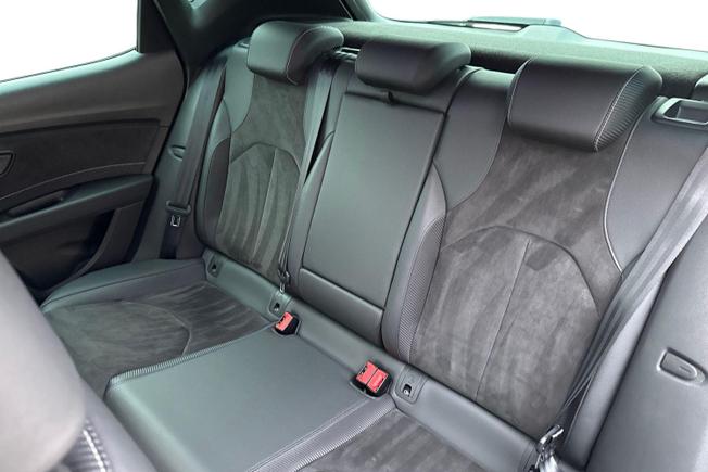SEAT Leon Photo 10