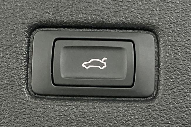 AUDI Q7 Photo 31