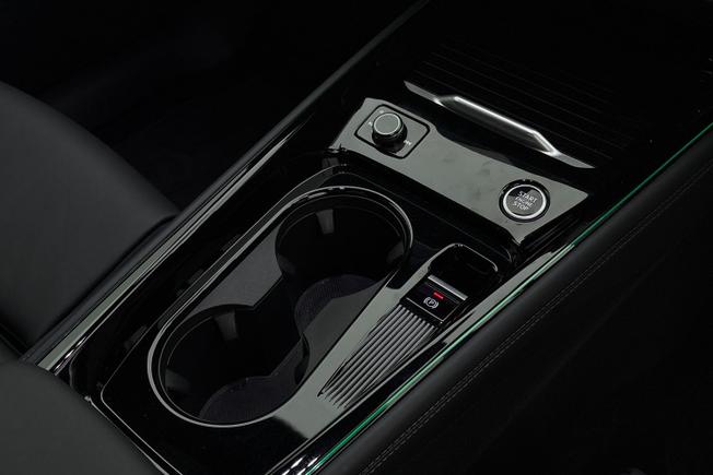 AUDI Q3 Photo 25