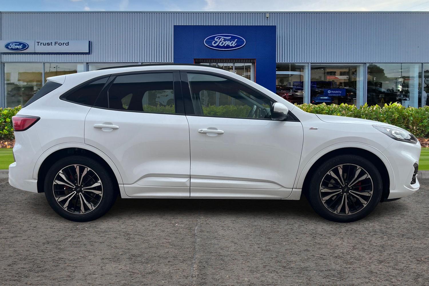 Ford KUGA Photo 2