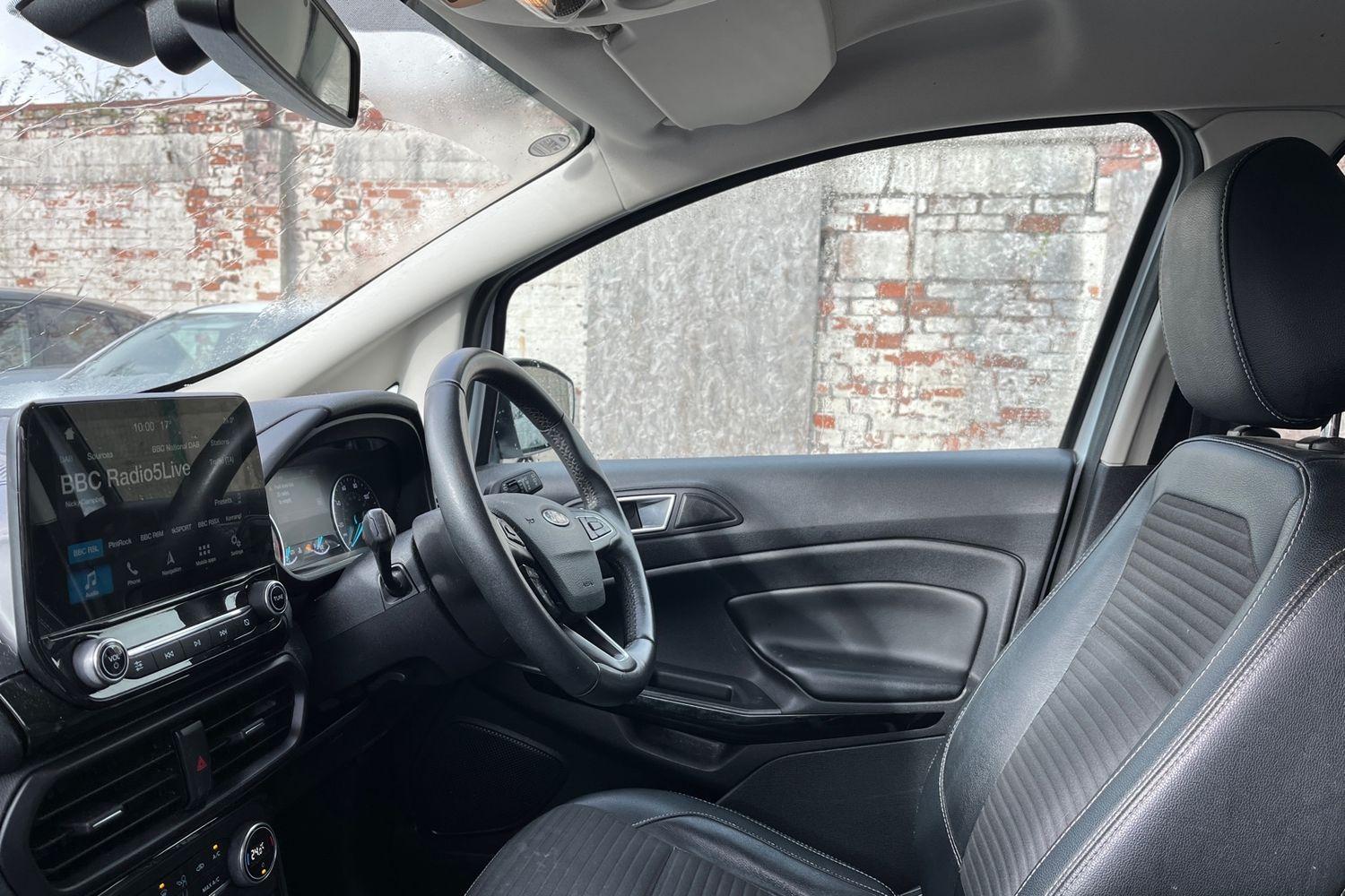 Ford ECOSPORT Photo 17