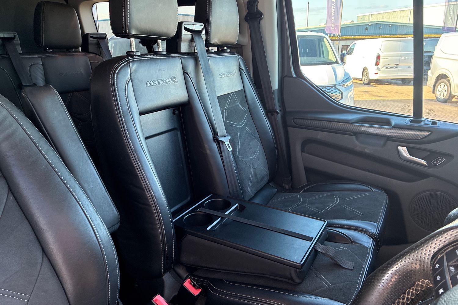 Ford TRANSIT CUSTOM Photo 24