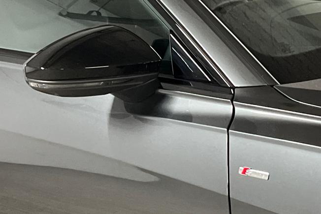 AUDI A6 Avant Photo 20