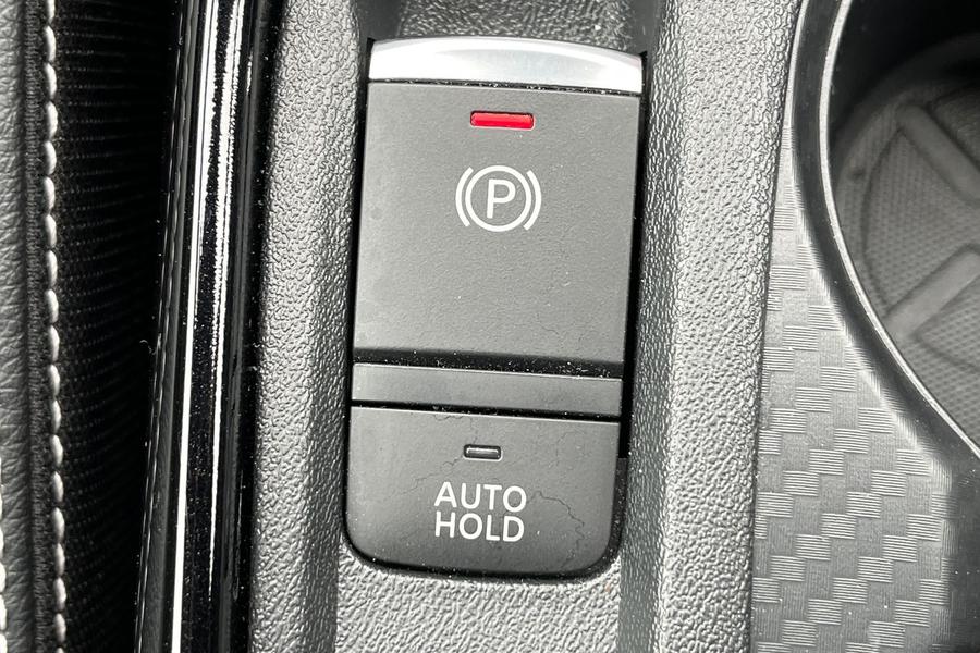 Nissan Juke Photo autoimg-7f7253f4f018faab613b811a1e1ff26044572a1f.jpg