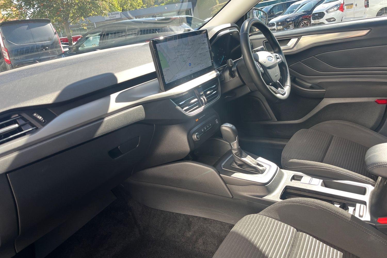 Ford Focus Photo 17