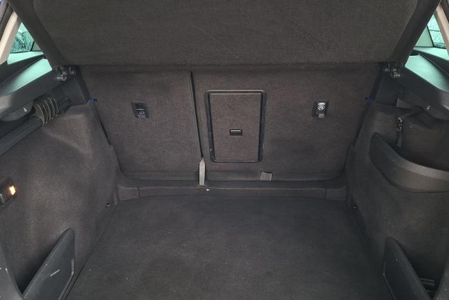 ŠKODA Karoq Photo 12