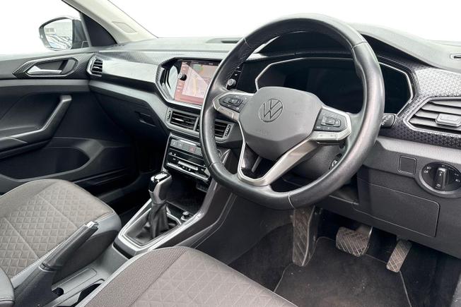 Volkswagen T-Cross Photo 6