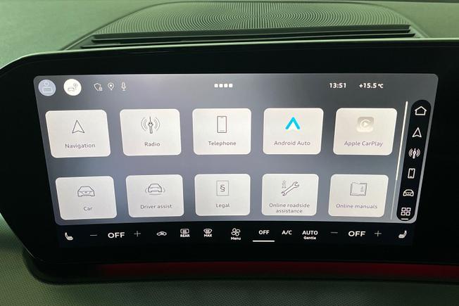 AUDI Q3 Photo 22