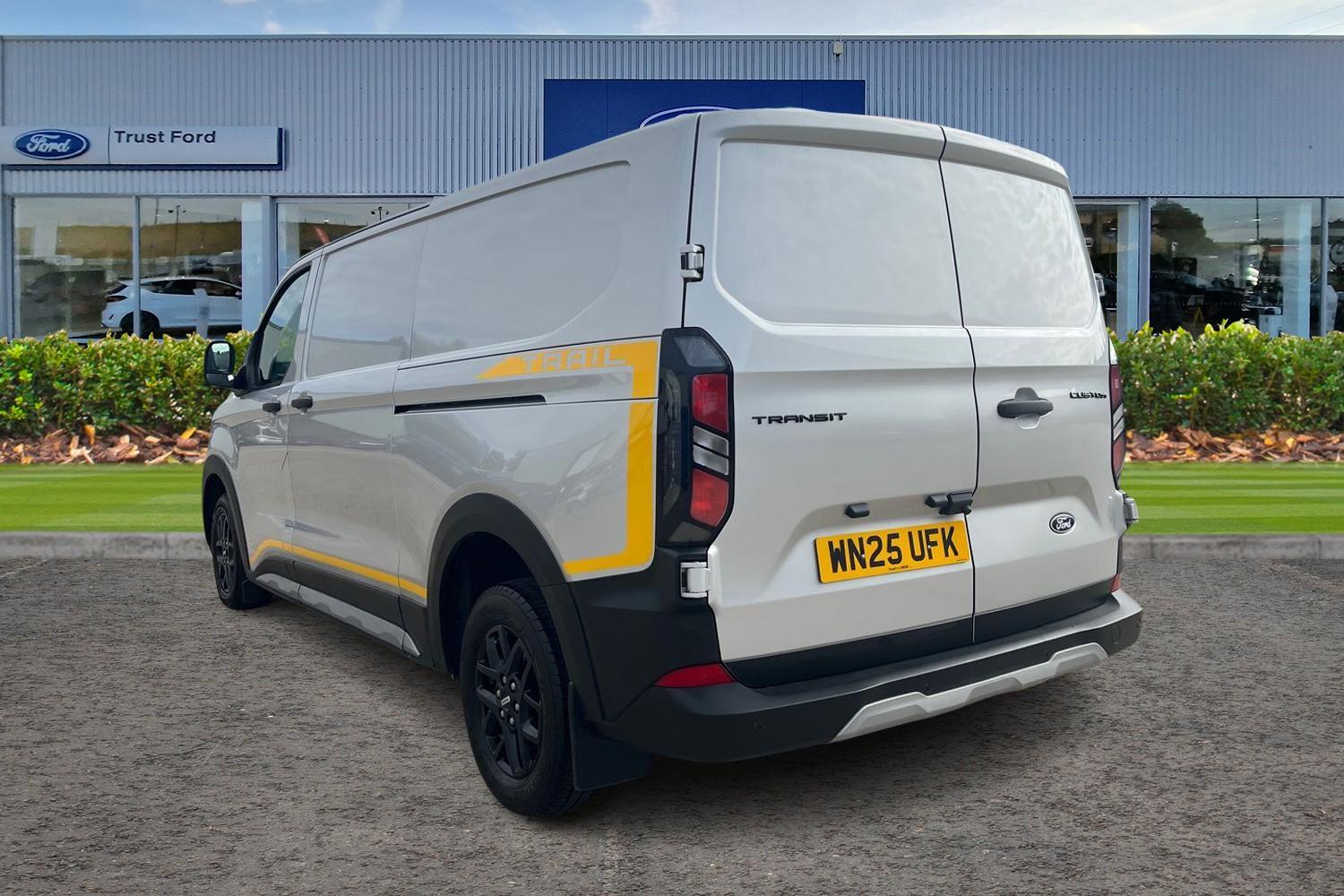 Ford TRANSIT CUSTOM Photo 1