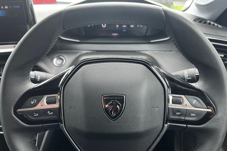 Peugeot 208 Photo autoimg-7f793310377c921e98c0a955bb322eb893e4b1b8.jpg