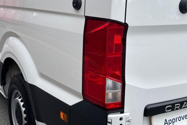 VOLKSWAGEN Crafter Photo 18