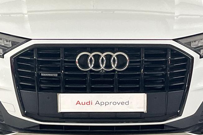 AUDI Q7 Photo 39