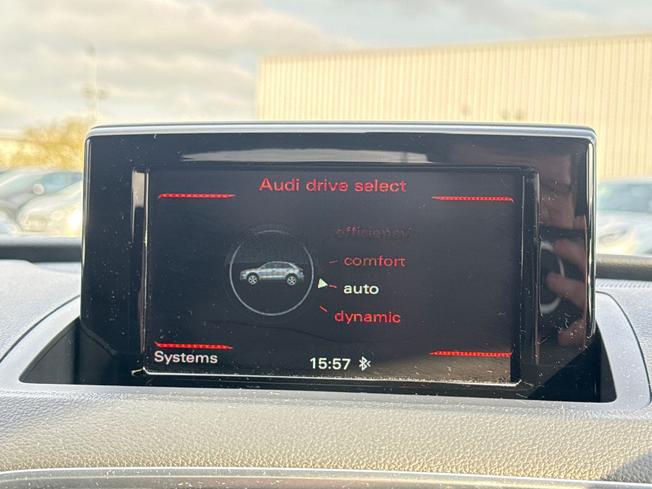 AUDI Q3 Photo 37