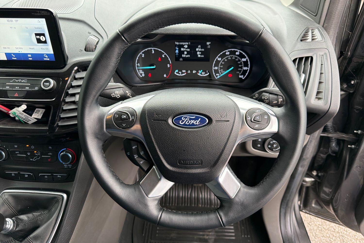 Ford TRANSIT CONNECT Photo 21