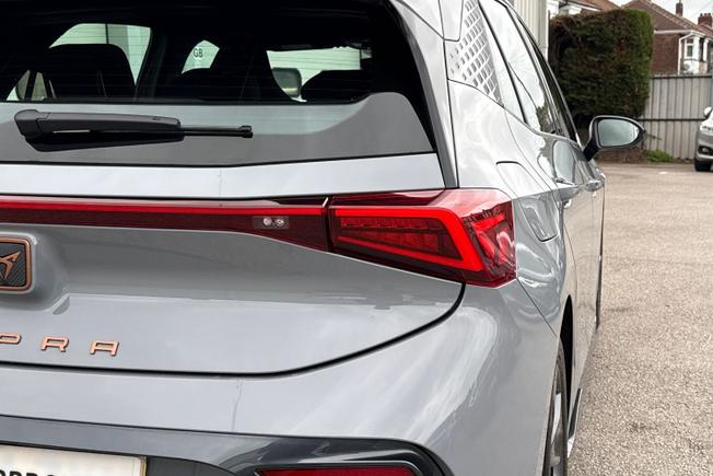 CUPRA Born Photo 19